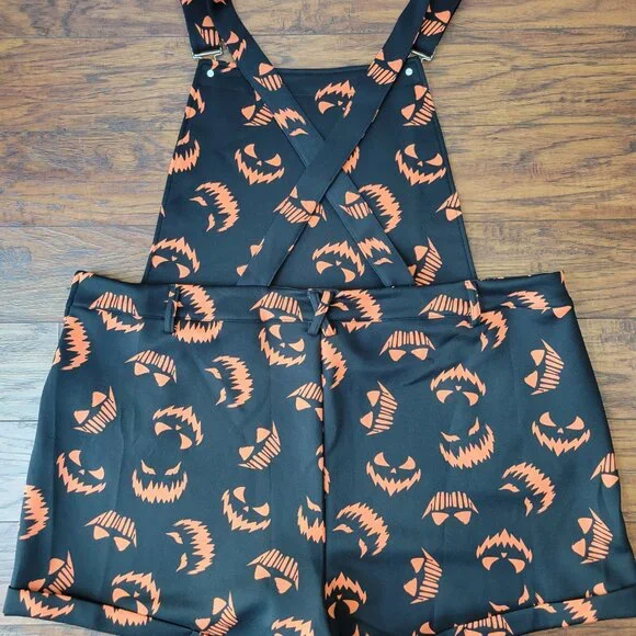 HOT TOPIC Black Orange Jack-O-Lantern Pumpkin Face Scuba Shortalls sz 3 NWT Punk - Picture 5 of 6